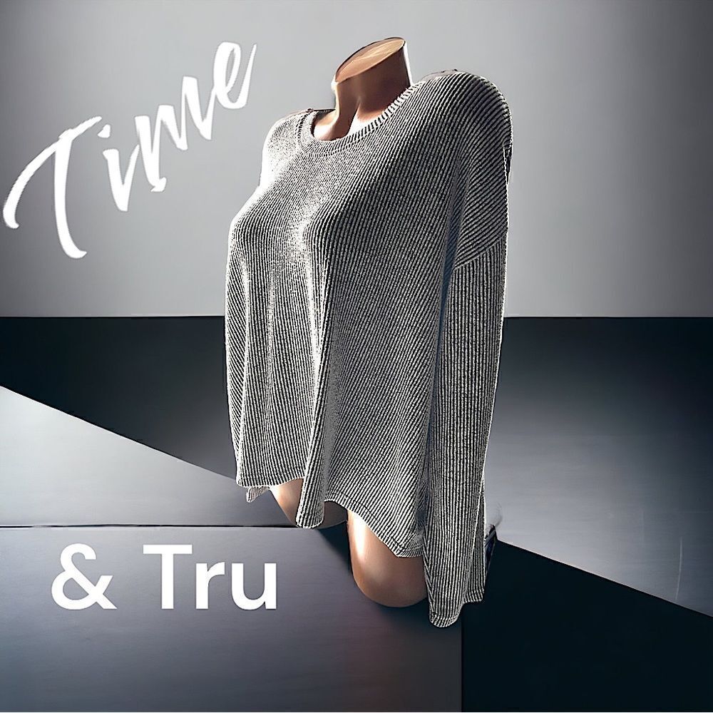 Time & Tru Sweater l Black & White l Scoop neck l XXL l EUC